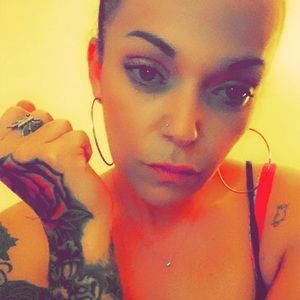 Meet your Posher, Nikki